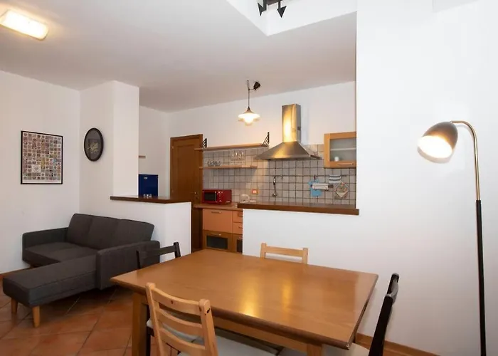 Apartament Vicino Al Centro Con Parcheggio