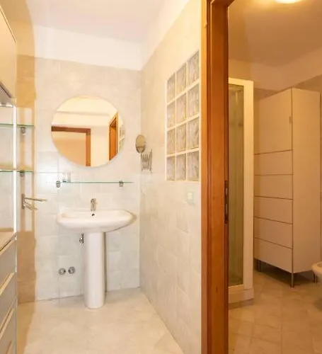 Vicino Al Centro Con Parcheggio Apartament Siena